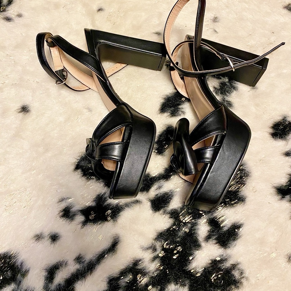 Anne Michelle Black Heels with Oversized Bow NEW 🗃️ Size 10/EU 40 - Picture 3 of 8